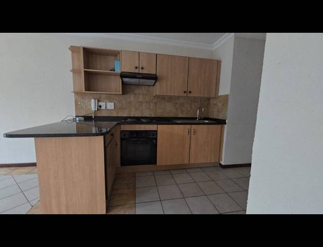 1 BEDROOM APARTMENT FOR SALE IN HATFIELD